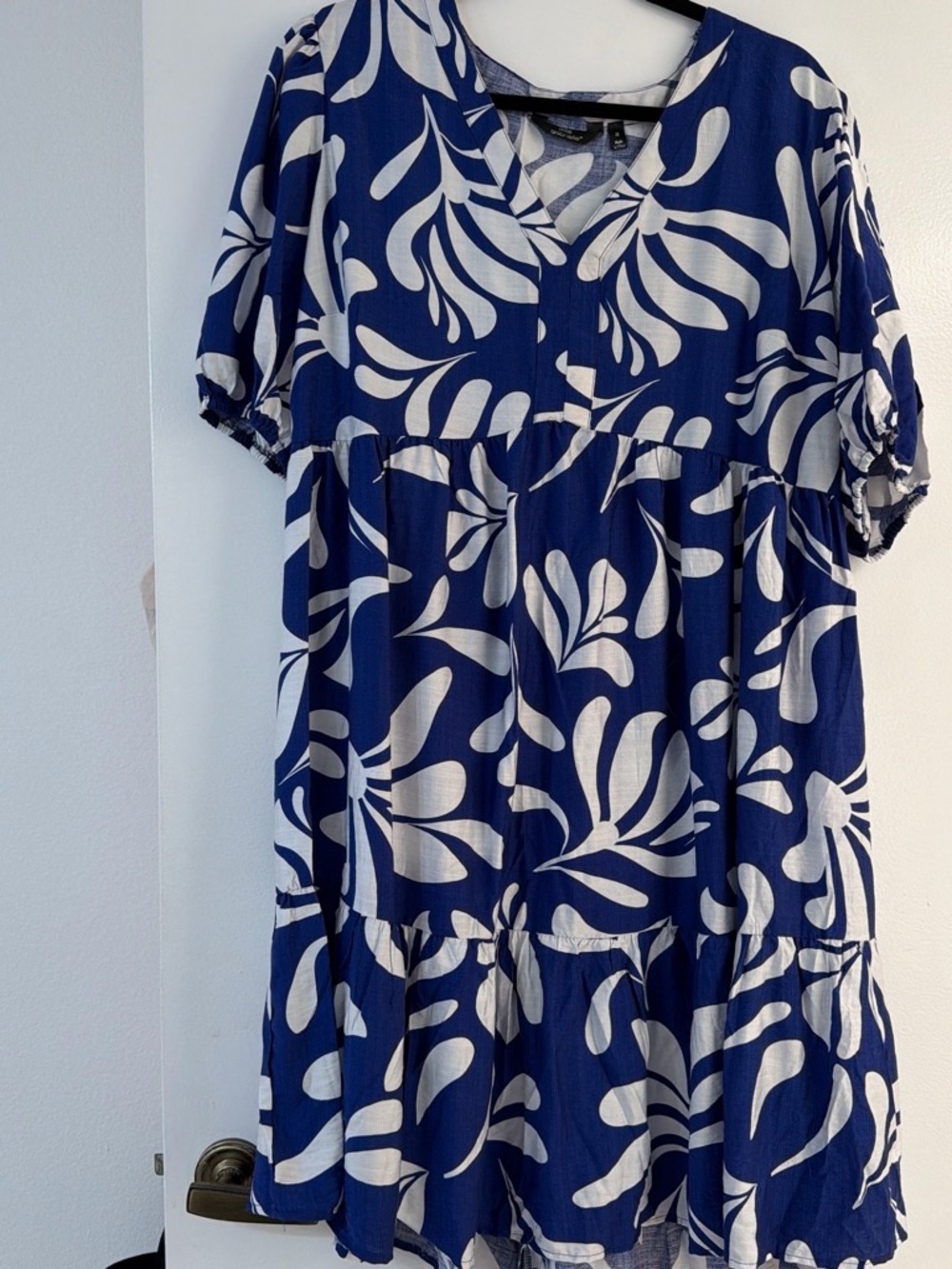 Women’s Blue and White Floral Tiered Dress